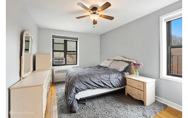 Sold by Douglas Elliman | media 24