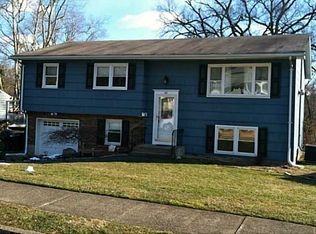 61 Charles St, Tappan, NY 10983