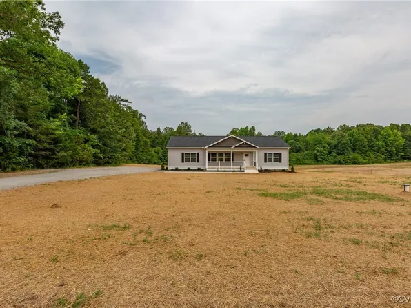 853 Levi Rd, Green Bay, VA 23942