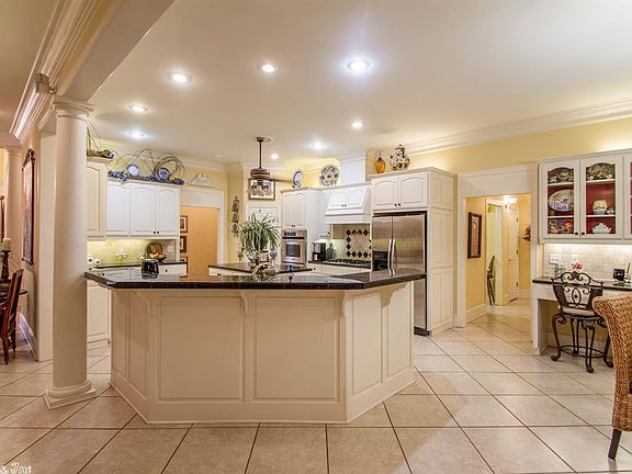 4th image of 501 Waterford Dr