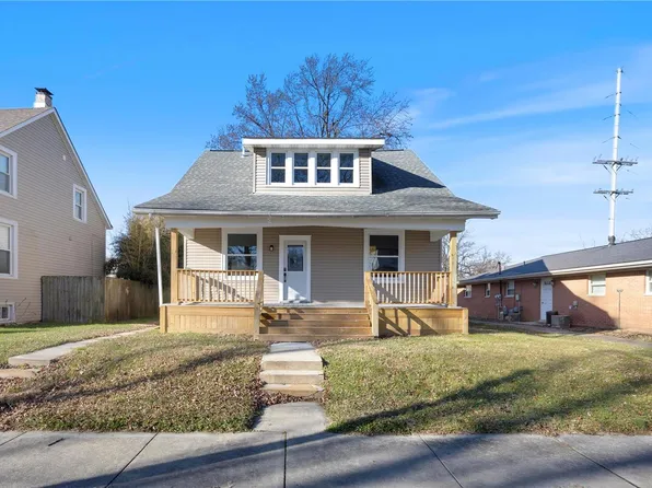 608 Pine St, Highland, IL 62249