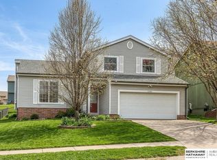 15308 Wirt St, Omaha, NE 68116
