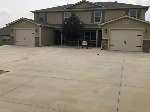 8853 Berber Cir, Manhattan, KS 66502