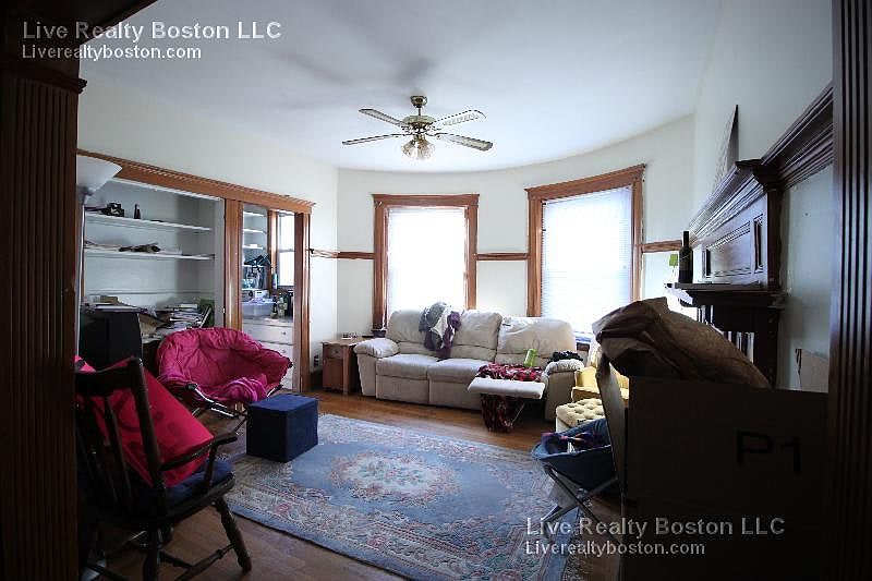 2nd image of 147 Glenville Ave
