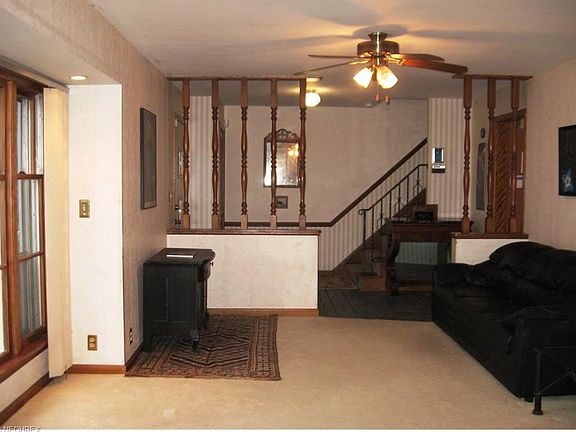 3rd image of 4894 Karen Isle Dr