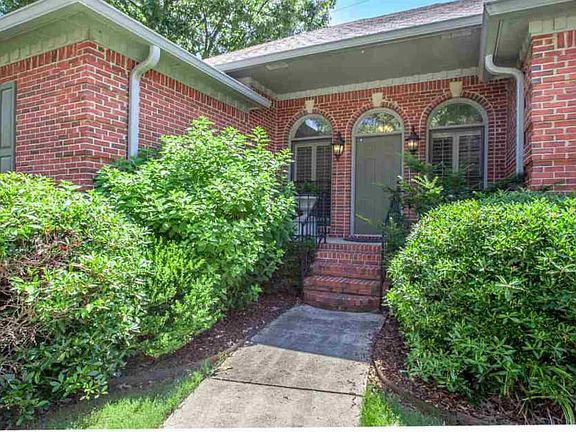2nd image of 14028 Camden Cir SE