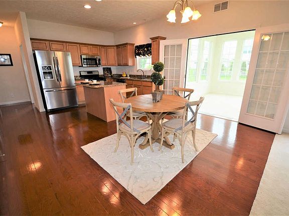 4th image of 3459 Burnley Dr