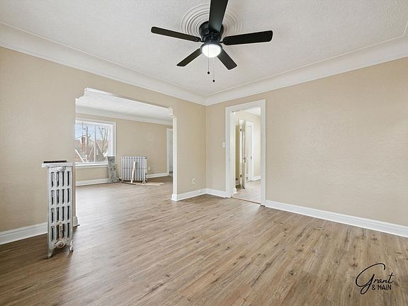 4th image of 16831 Mendota St #16833