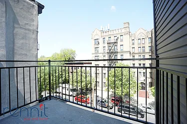 Rented by Rennit Inc.