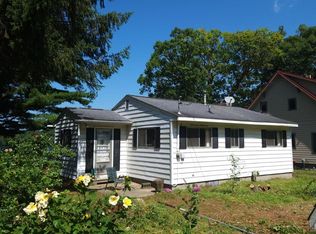 4724 Clear Lake Shore Dr, Grass Lake, MI 49240