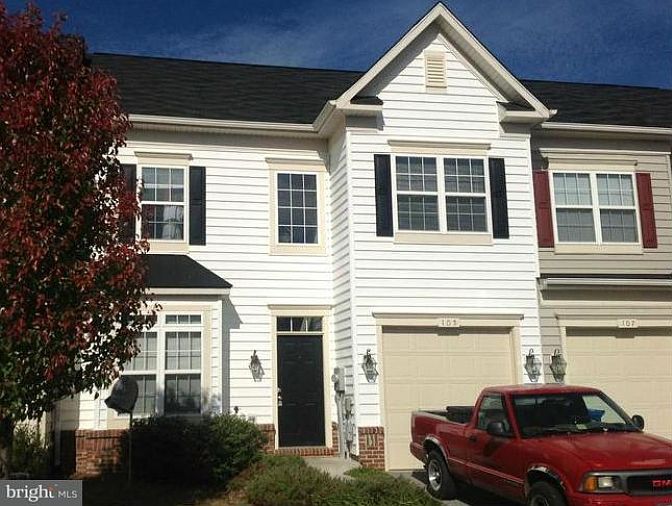 1st image of 105 Berwick Ln