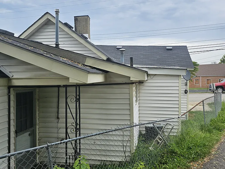 418 N 3rd St — Photo 7