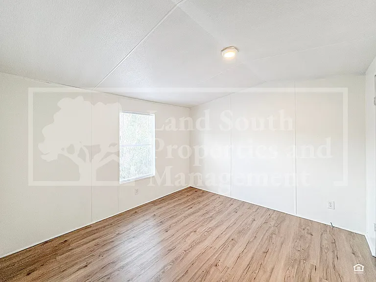 1155 Meadow Lawn St — Photo 10