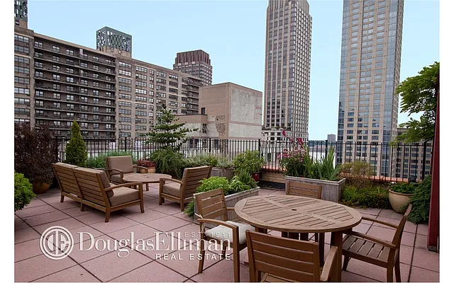 Rented by Douglas Elliman | media 60