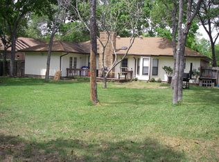 2704 Wilderness Dr, College Station, TX 77845