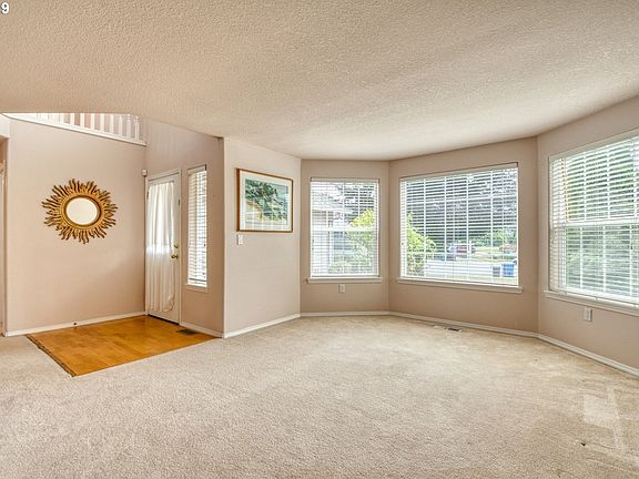 2nd image of 3816 NE 41st Ct