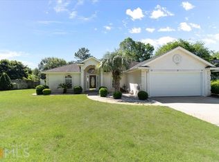 403 Hidden Lakes Ln, Brunswick, GA 31525