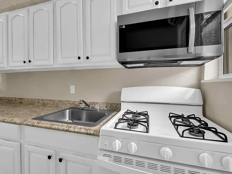 8329 Byron Ave #4 — Photo 3