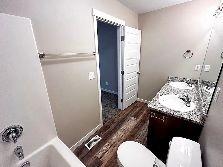 190 Margette Way — Photo 32