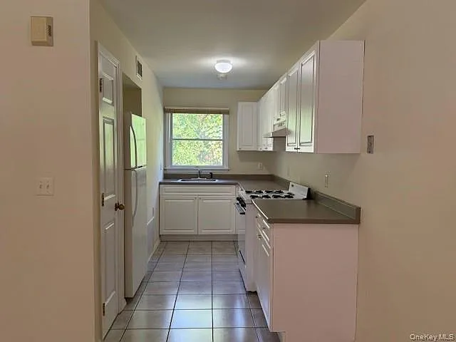 124 Sylvan Ave #11 — Photo 6