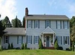 176 McIntosh Rd, Roanoke, VA 24019