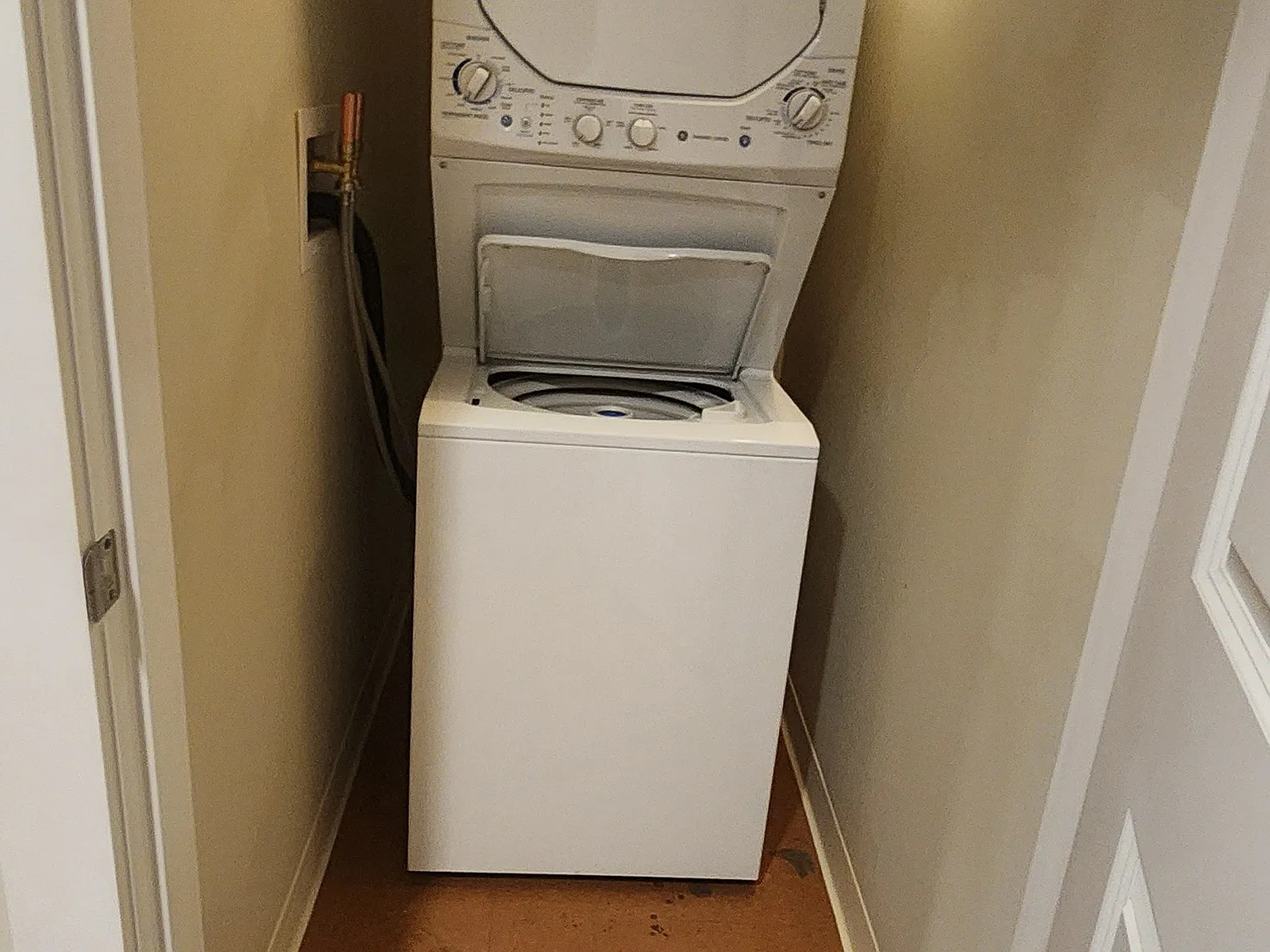 2 bed, 950 sqft, $2,175 — Photo 4