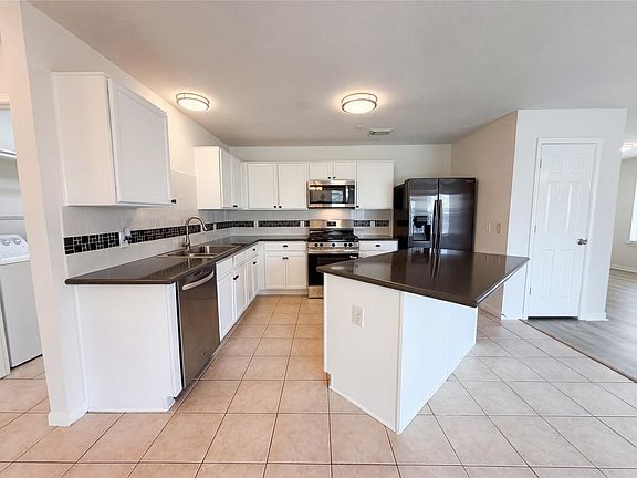 2nd image of 11918 Sonora Springs Dr