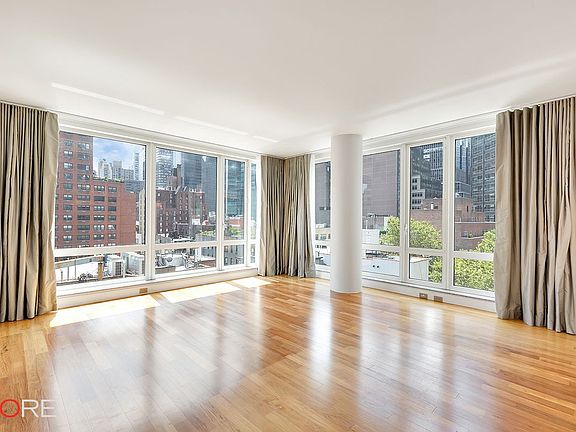 2nd image of 250 E 53rd St APT 904