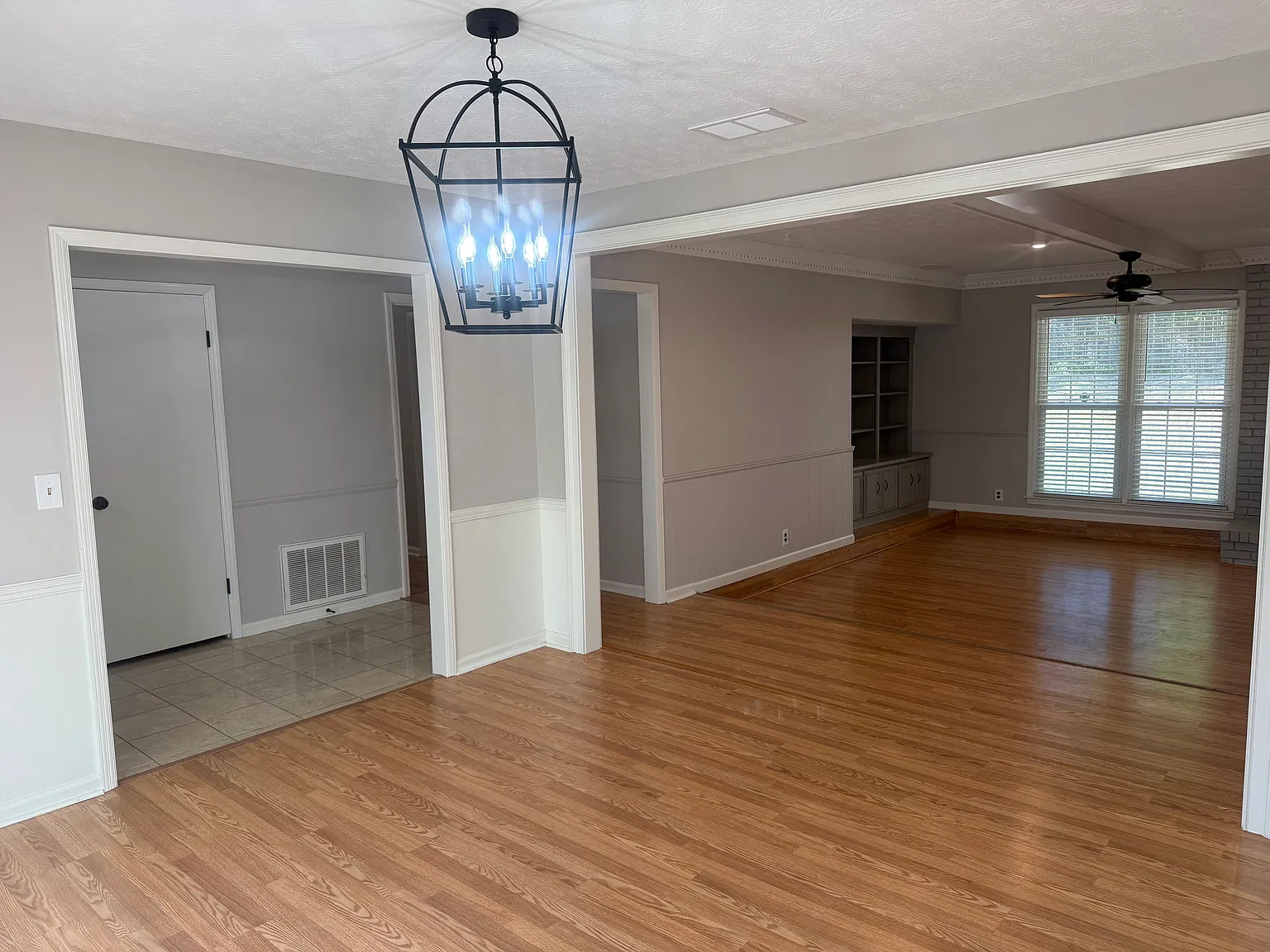 3 bed, 1995 sqft, $1,795 — Photo 4
