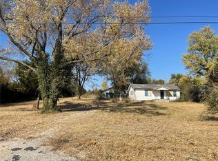 949 New Buffalo Rd, Lebanon, MO 65536