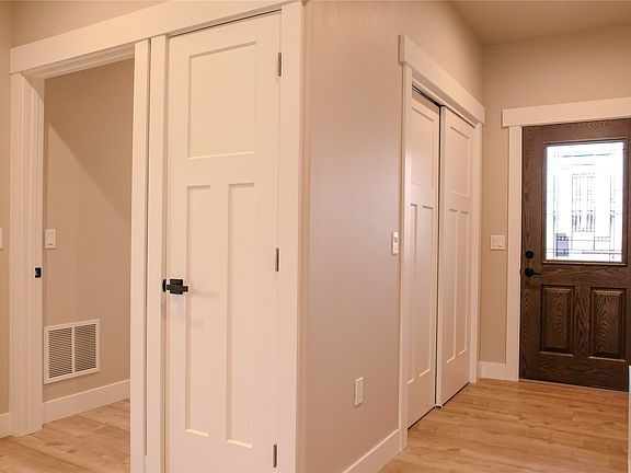 5th image of 554 Evening Star Ln