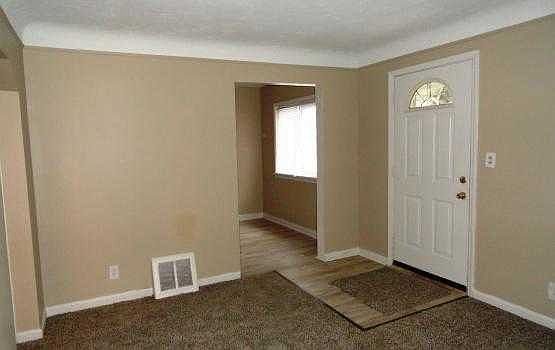 5th image of 671 White Ave