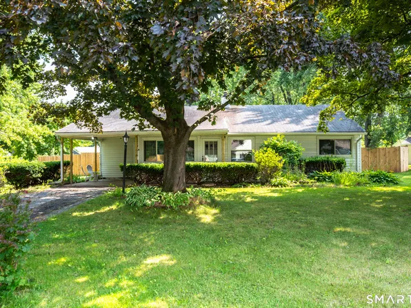 7 Weymouth Drive, Enfield, CT 06082