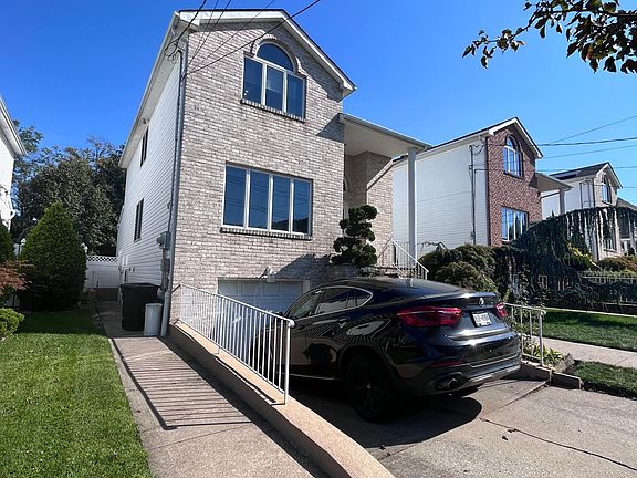 2nd image of 86 Stafford Ave #1