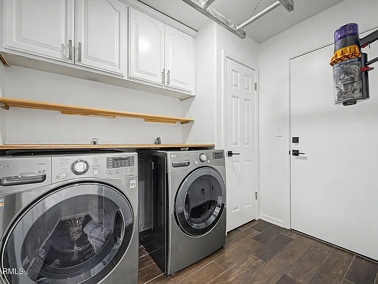 5773 W Shannon St — Photo 41