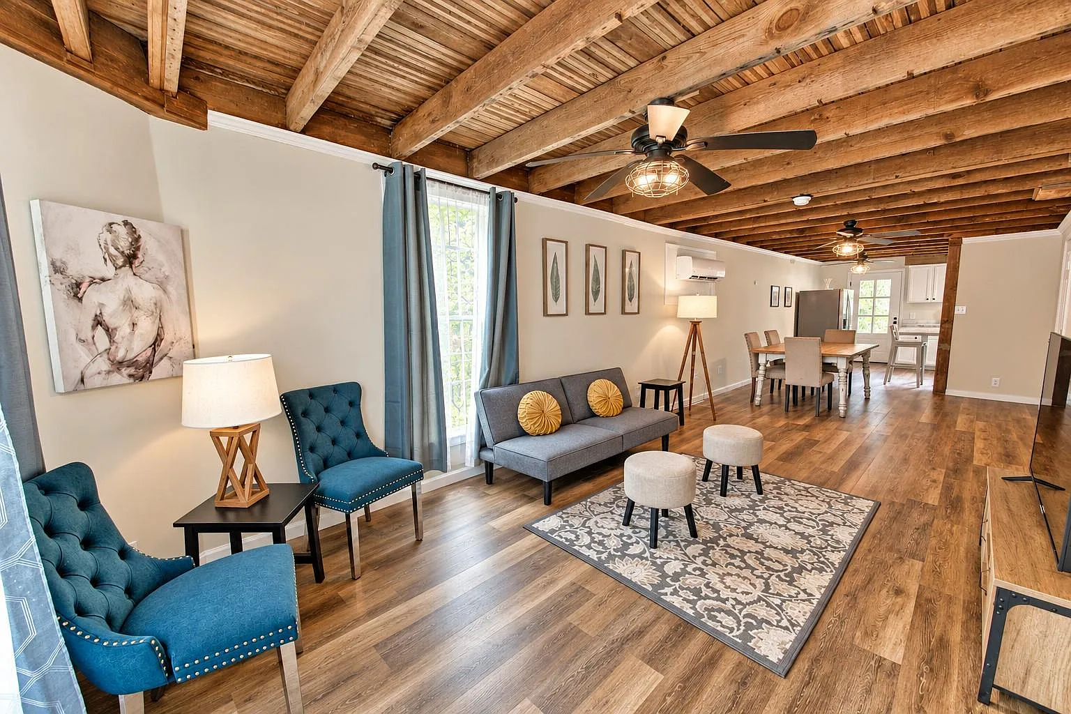 2 bed, 1.5 bath, 1536 sqft, $2,400 — Photo 2