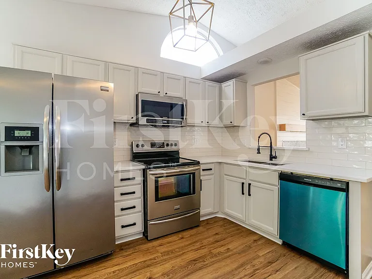 2333 Hunterstown Dr — Photo 8