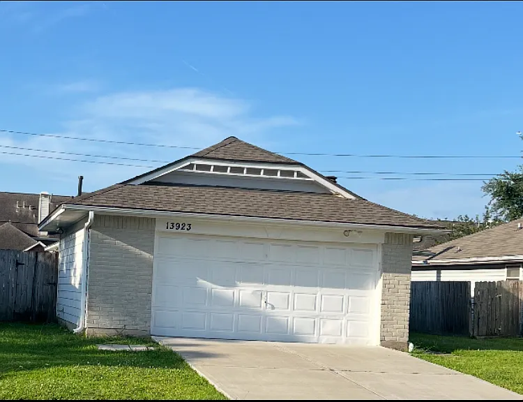 13923 Clear Forest Dr — Photo 1