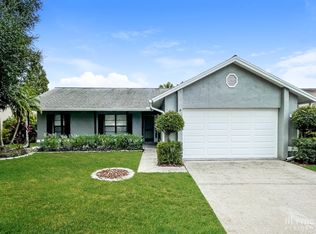 1905 Bow Ct, Valrico, FL 33594