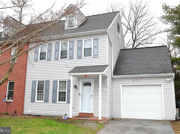 851 Penny Ln, Mount Joy, PA 17552
