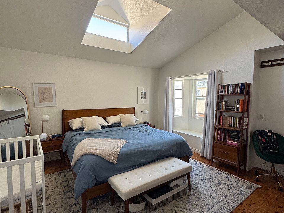 1st image of 3519 31st St APT 3