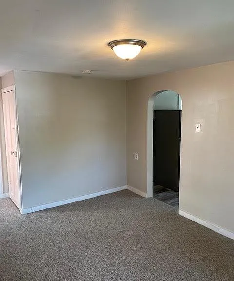 620 Olive Ln #2 — Photo 3