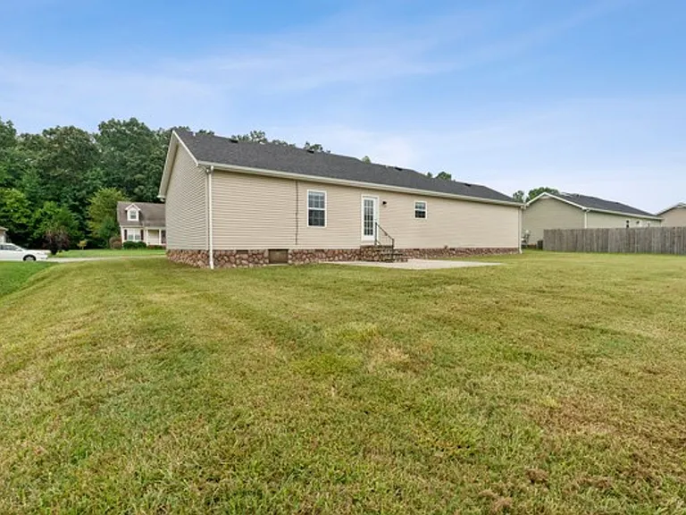 257 Williamsburg Cir — Photo 41