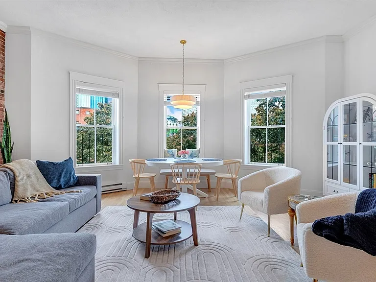 6 Columbus Sq #3 — Photo 15