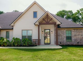 102 Oak Trl, Kilgore, TX 75662