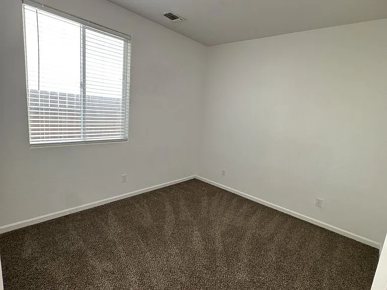 3142 W Sweet Ave — Photo 10