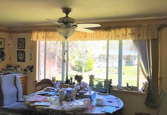 2nd image of 111 Leisure Meadows Ln