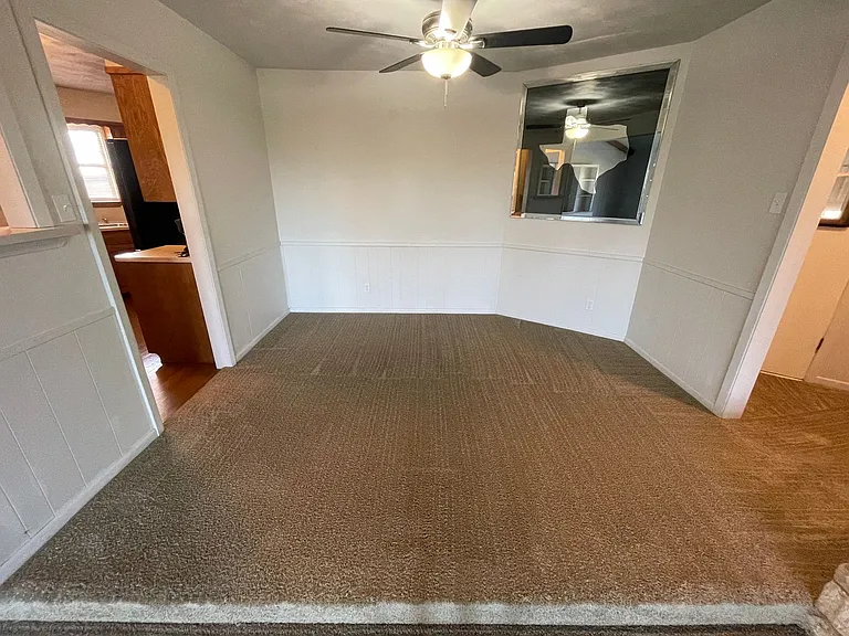 552 Lawson Ln — Photo 7