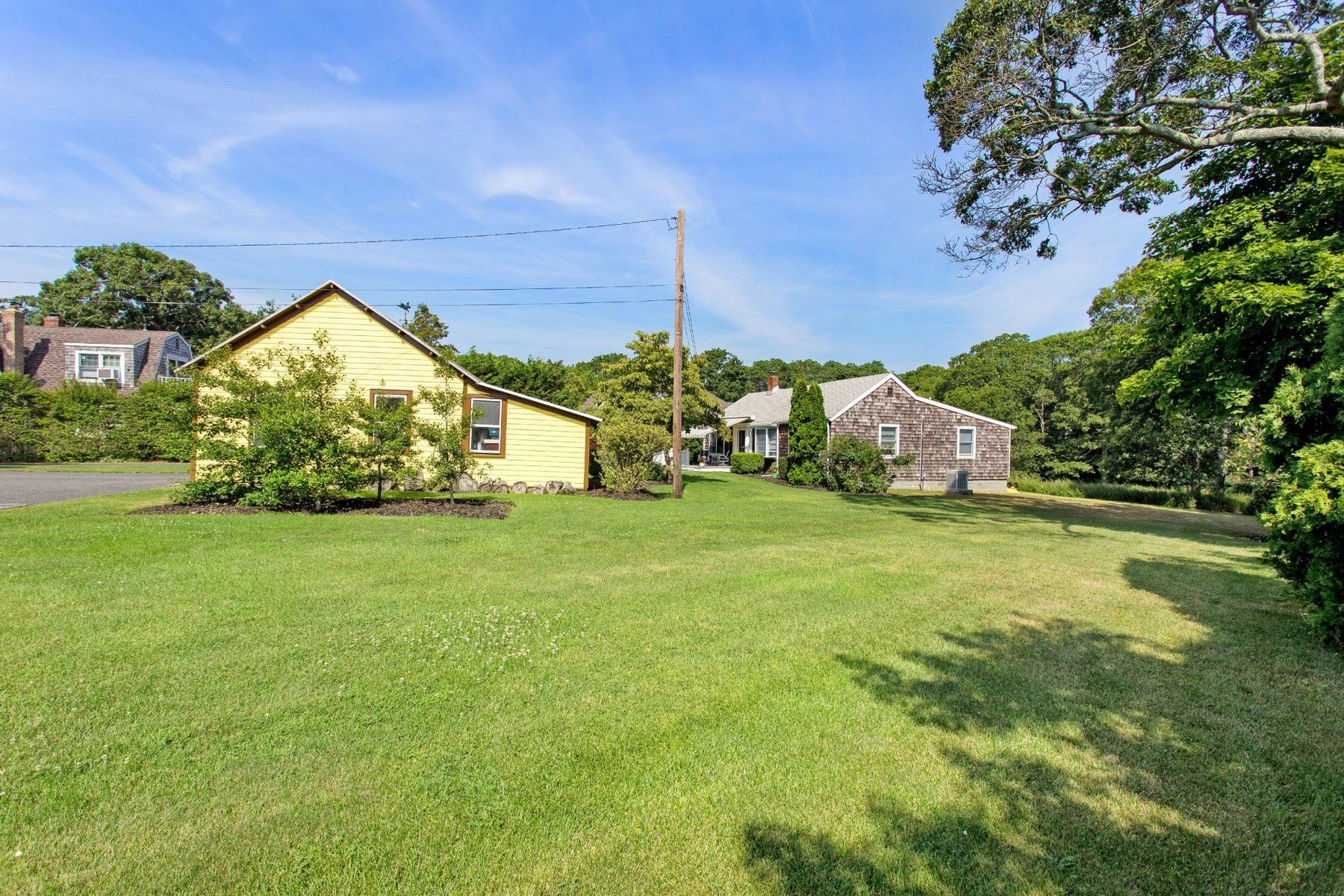 103 Montauk Hwy in Quogue Out East