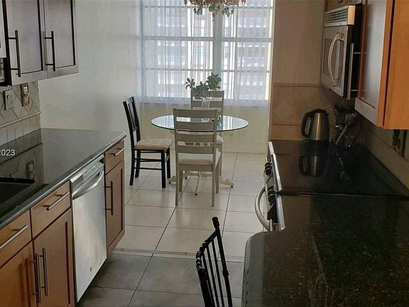 3rd image of 230 174th St APT 305